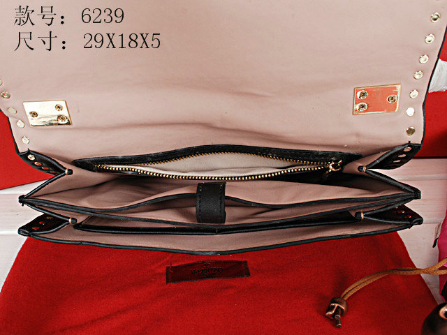 2014 Valentino Garavani rockstud shoulder bag 6239 black - Click Image to Close